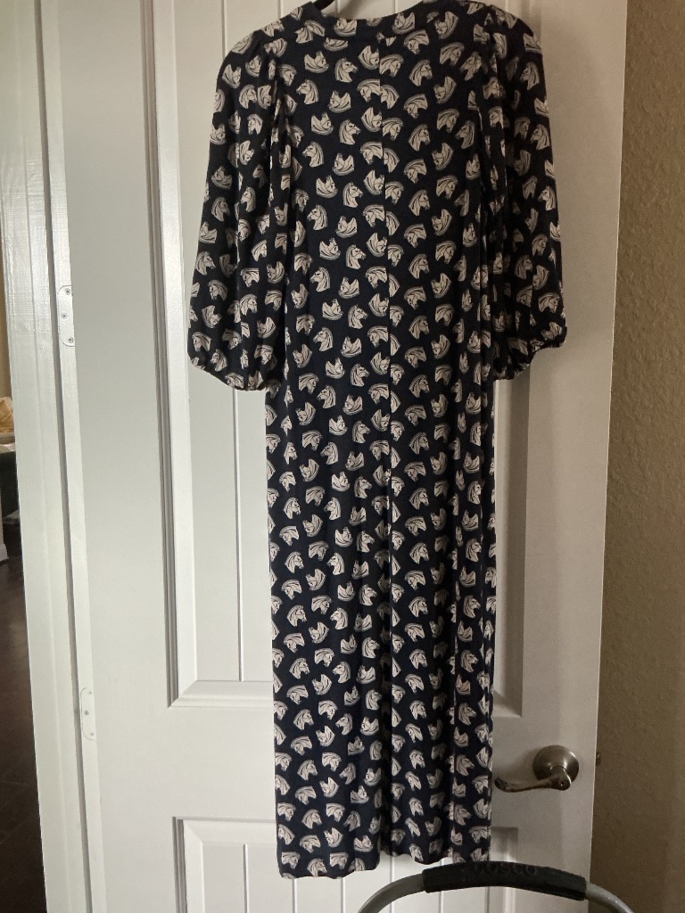 Dress - Picture 2 of 4